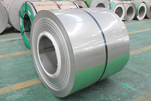 La bande d'acier inoxydable d'épaisseur d'en 430 1.5mm love la largeur solides solubles de 4K 1250mm couvrent le petit pain