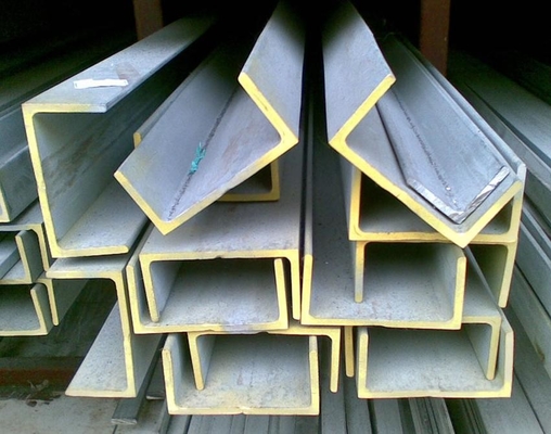 ASTM a laminé à froid la poutre en acier structurelle des sections 80x45x6 U d'acier inoxydable de JIS