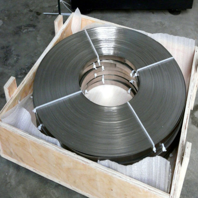 2.5mm ont poli la ceinture standard d'en LE gigaoctet solides solubles de la largeur 304 de la bande 650mm 700mm d'acier inoxydable