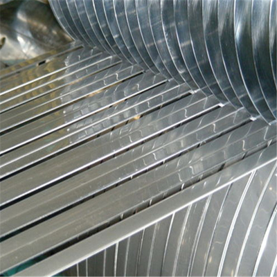 Largeur adaptée aux besoins du client par épaisseur de la bande 8K 3mm de la bobine solides solubles d'acier inoxydable de la surface 304 de miroir