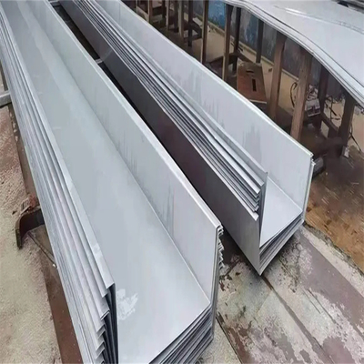 304 la gouttière de boîte laminée à froid par norme couvrante de l'épaisseur ASTM de la gouttière 2.5mm d'acier inoxydable a adapté des types aux besoins du client