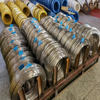 304 de qualité 316 de qualité 1.4301 de qualité 1.4307 de qualité Ss bobine de fil 1 mm 2 mm 3 mm 4 mm 5 mm épaisseur