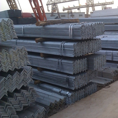 40x5 mm sections structurelles en acier au carbone laminé à chaud ASTM A36 Barre d'angle en acier doux Grade personnalisé