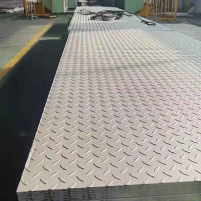 ASTM 316 tôles d'acier inoxydable en relief anti-dérapant 1400 * 6000 mm Taille 0,65 mm 0,75 mm Épaisseur 2B Bâtiment de toilettes