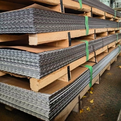 ASTM 316 tôles d'acier inoxydable en relief anti-dérapant 1400 * 6000 mm Taille 0,65 mm 0,75 mm Épaisseur 2B Bâtiment de toilettes