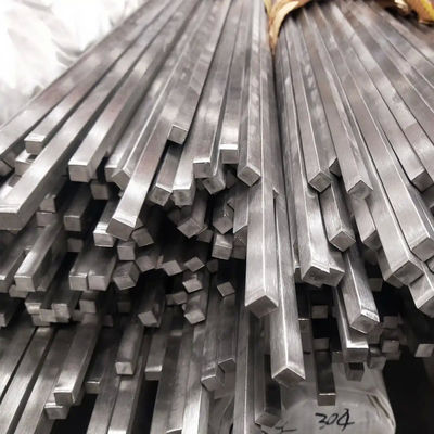 304 barres carrées plates AISI poli 2B Surface sections structurelles en acier inoxydable pour le bâtiment Jamb