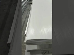 Plaque en acier inoxydable 304 sous éclairage